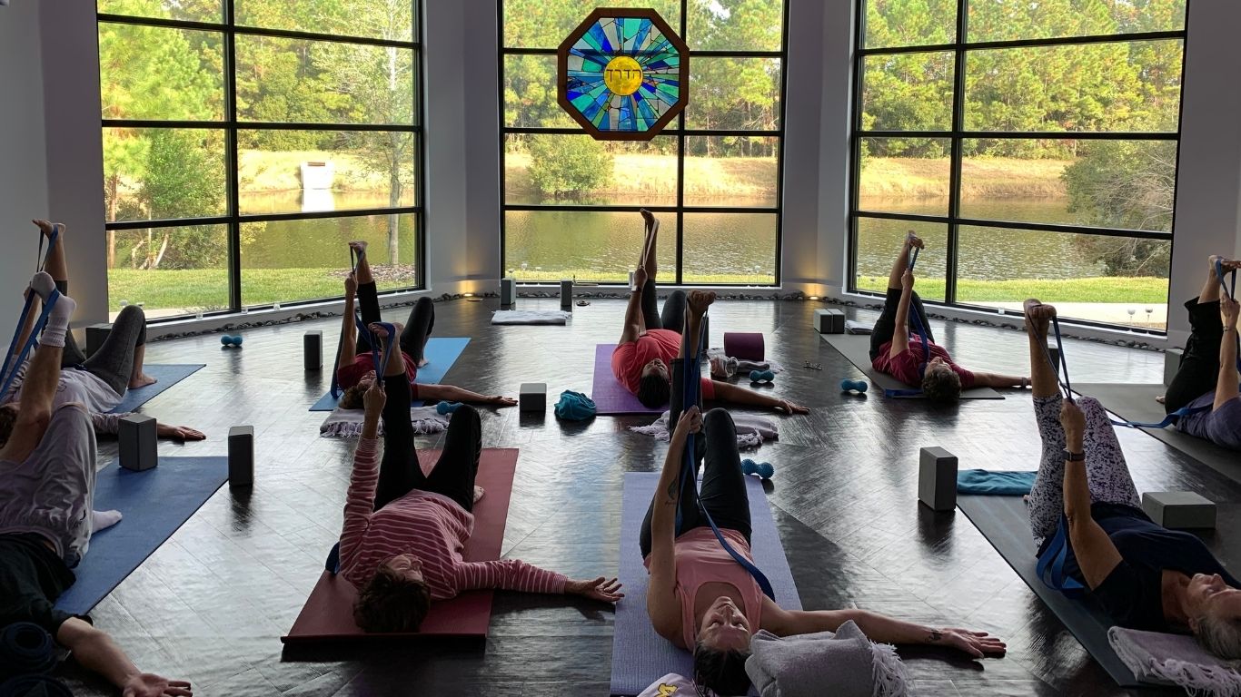 women practice yoga near mayo clinic jacksonville